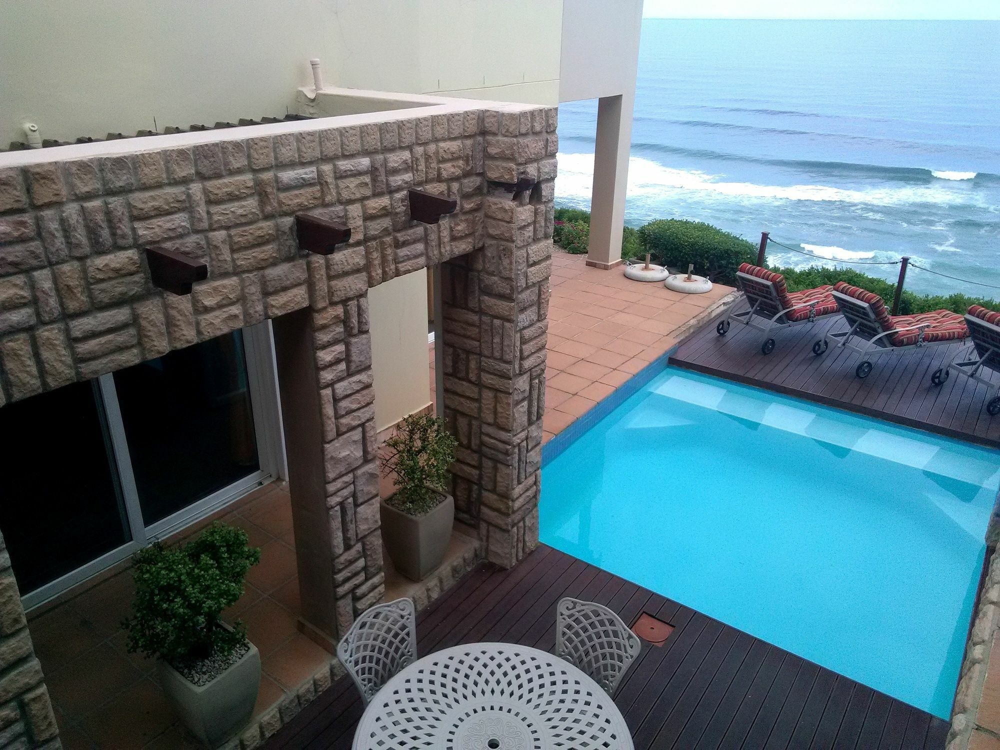 Brenton On The Rocks Hotel Exterior photo